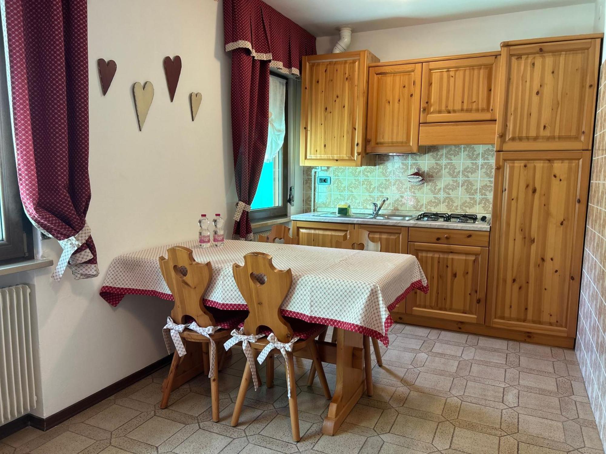 Residenza La Ciasa Aparthotel Claut Ngoại thất bức ảnh